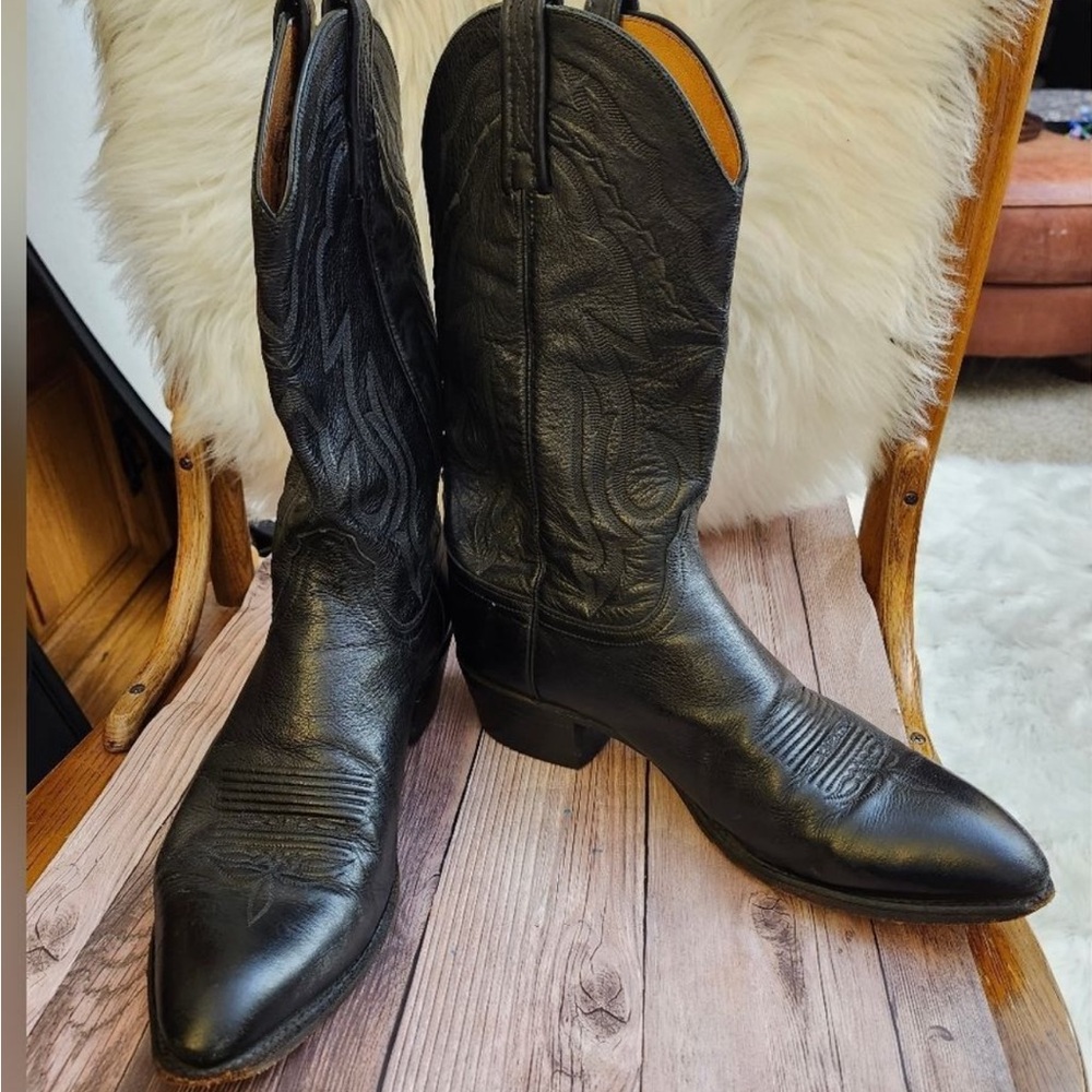 Lucchese 2000 black leather cowboy boot